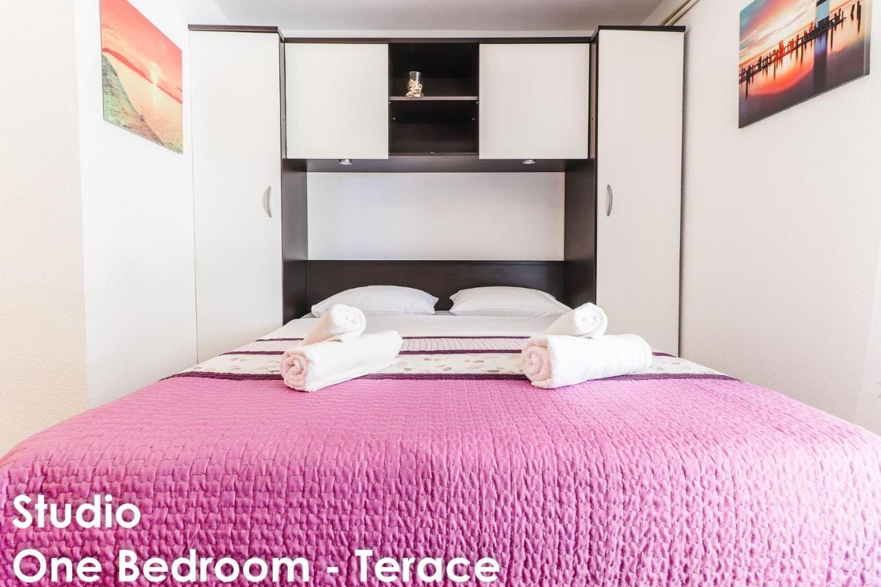 Relax - Big Terace & Grill Apartment